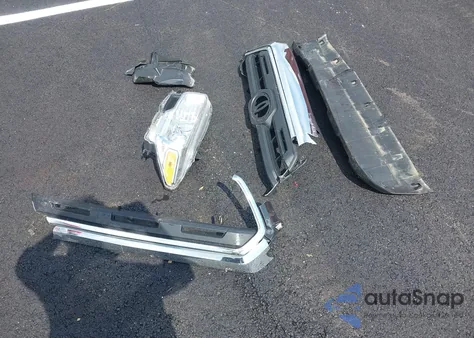 2017 Toyota Tacoma Sr из США, поврежденный, VIN 5TFRX5GN9HX081696